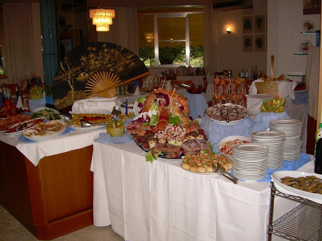 Hotel Plutone Τσέρβια Εξωτερικό φωτογραφία