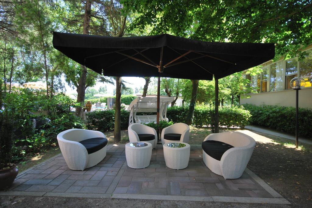 Hotel Plutone Τσέρβια Εξωτερικό φωτογραφία