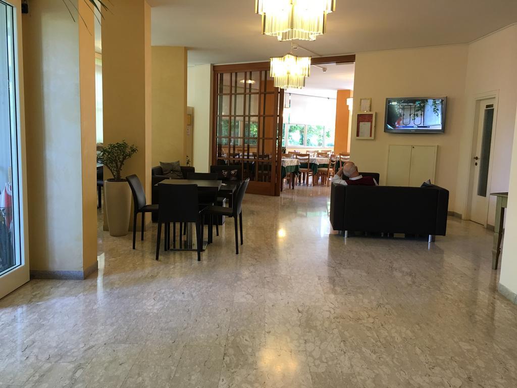 Hotel Plutone Τσέρβια Εξωτερικό φωτογραφία